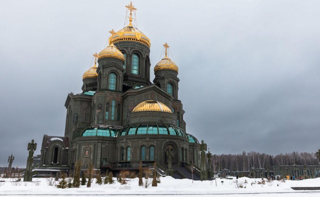 Den nye militære katedralen utenfor Moskva har stor militærsymbolsk verdi.