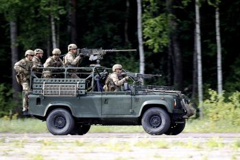 Spesialstyrker fra USA, Georgia, Ukraina og Latvia i felles øvelsen "Flaming Sword" i 2016. Foto: Torbjørn Kjosvold / Forsvaret